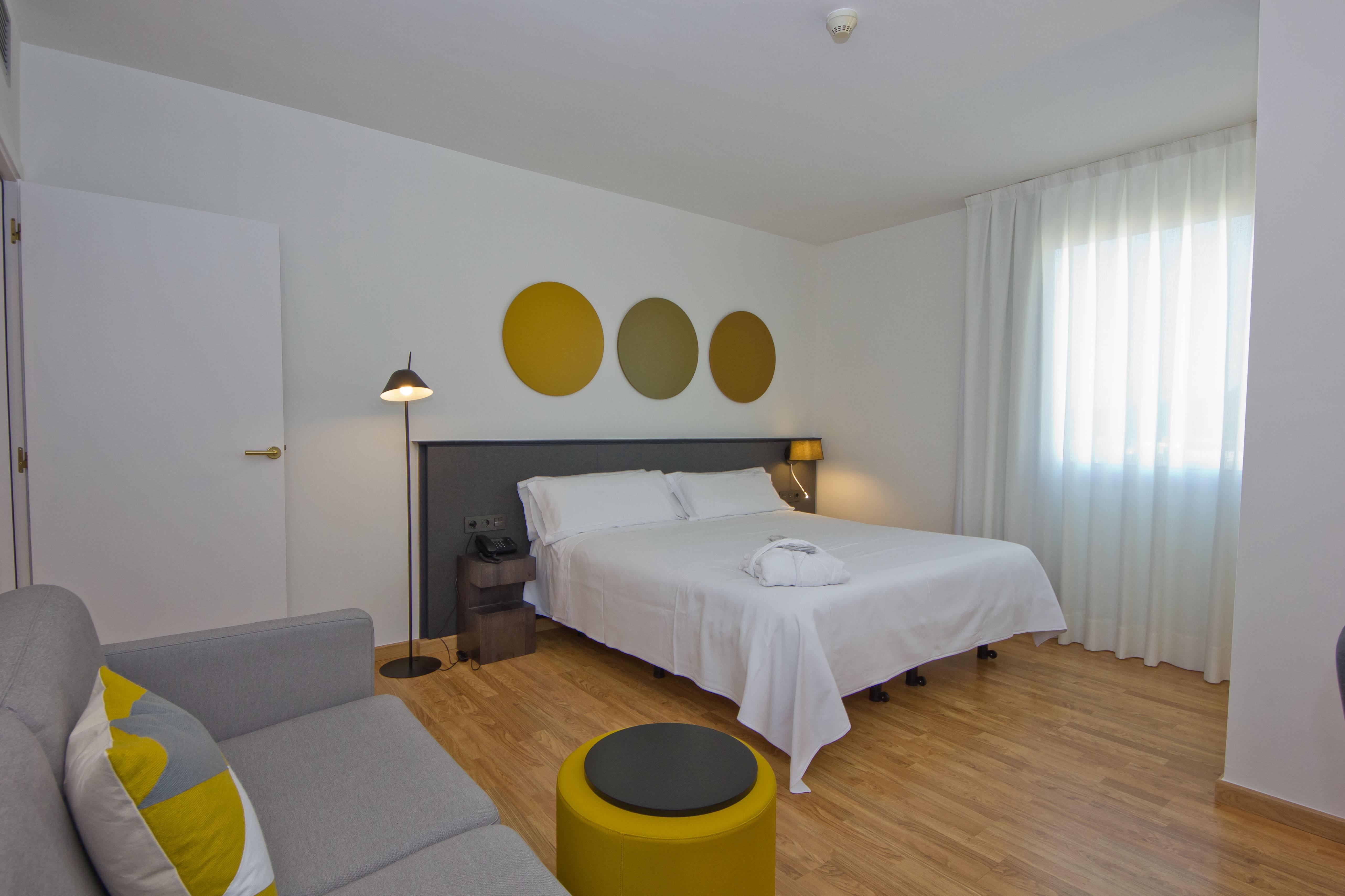 Aparthotel Atenea Valles Granollers Kültér fotó