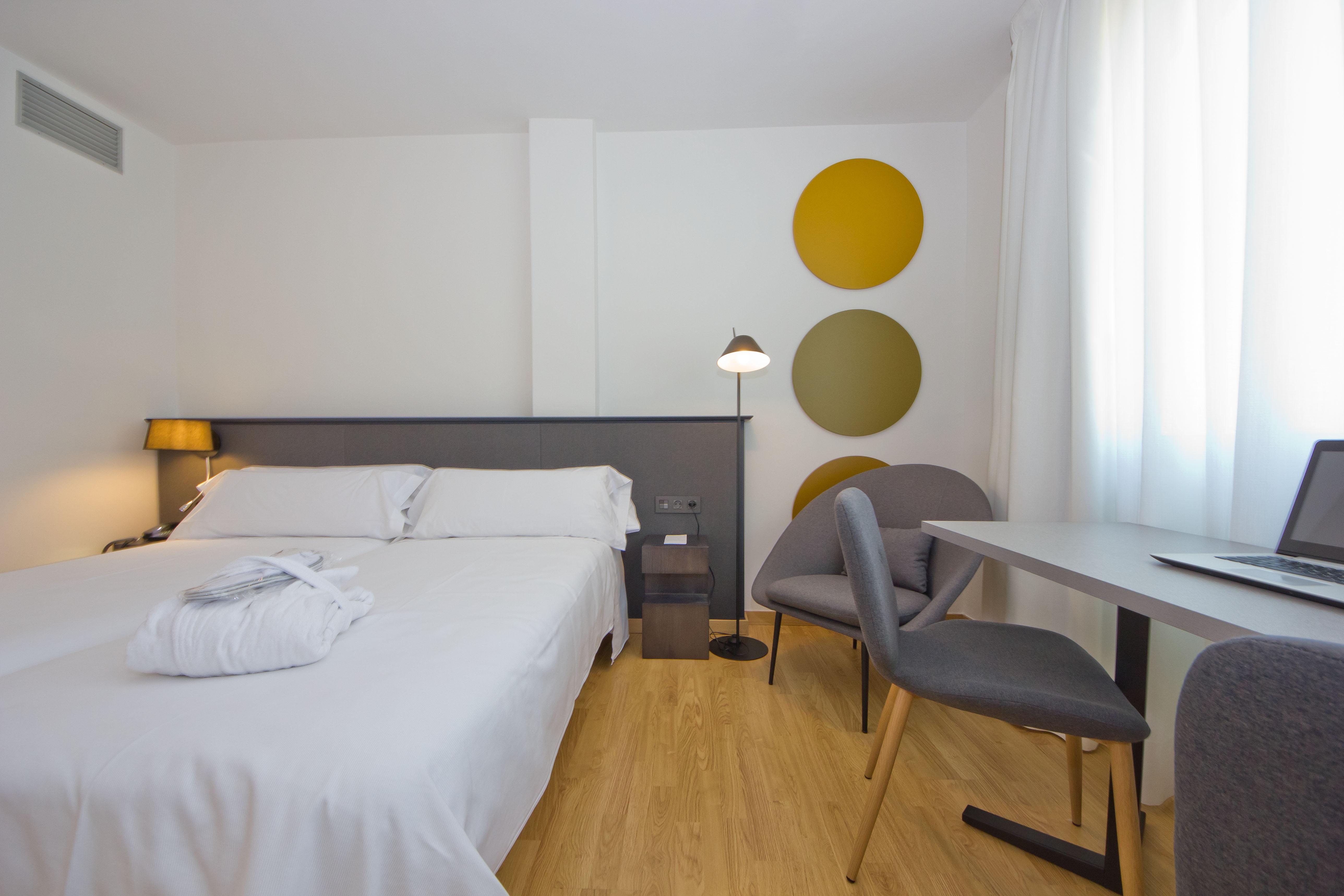 Aparthotel Atenea Valles Granollers Kültér fotó